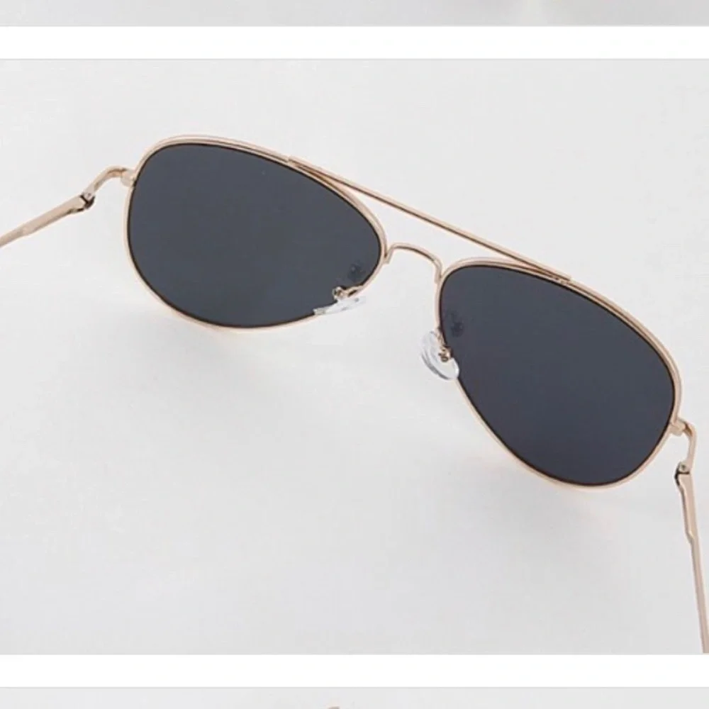Pink aviator sunglasses